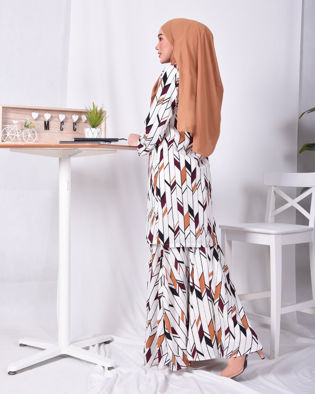 Baju Kurung Nicole - Cotton White