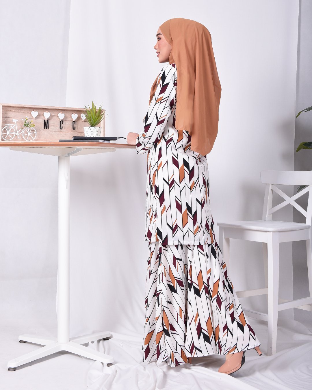 Baju Kurung Nicole - Cotton White