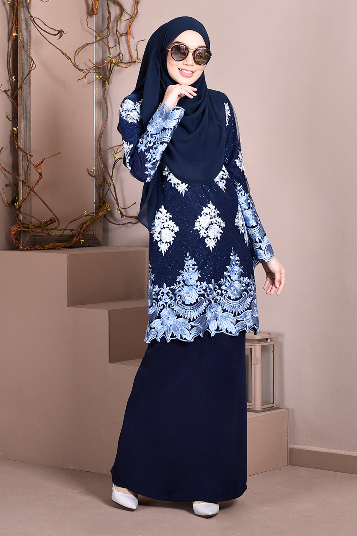 Baju Kurung Lace Ombre Sophie - Marine Blue