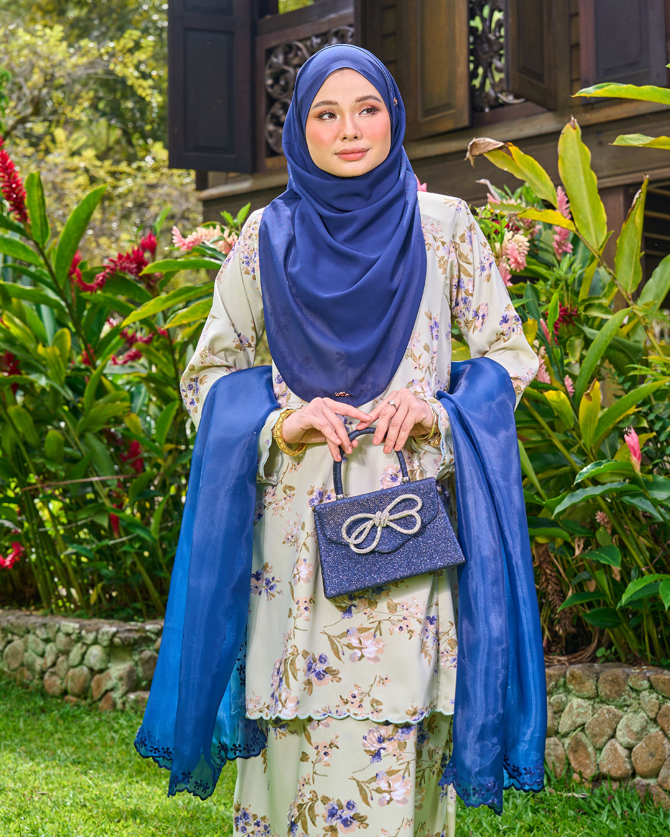 Baju Kurung Pahang Sulam Azizah