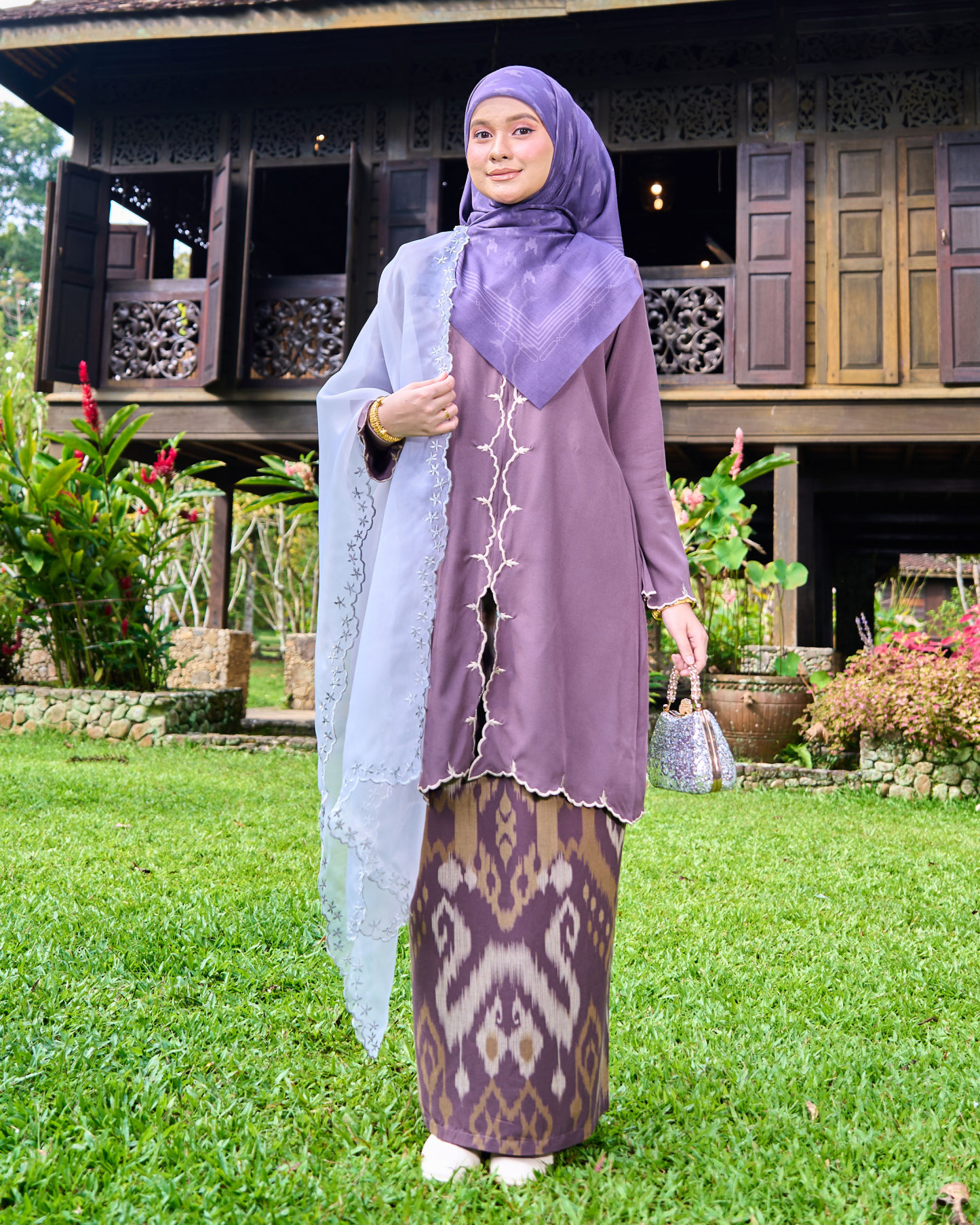 Baju kebarung Sulam Batik Pua Kumbu Fatimah