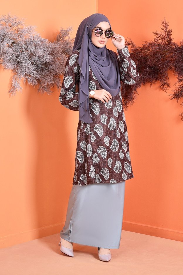 Baju Kurung Puteri Pahang Lace Gwenyth - Mint Brownies