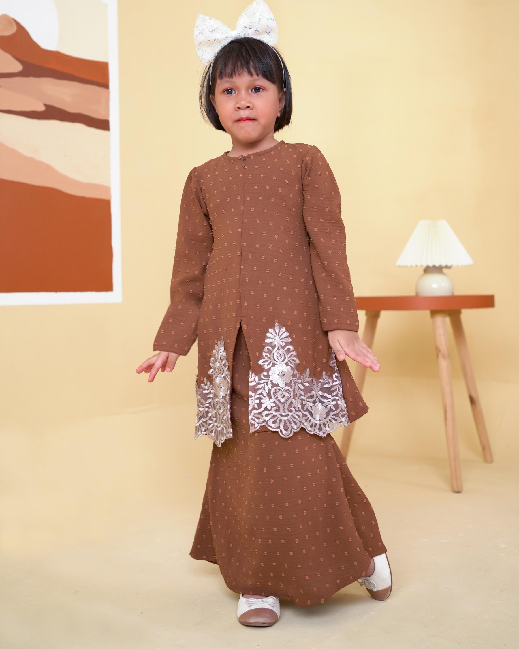 Baju Kebaya Lace Syawali Kids - Milo Brown