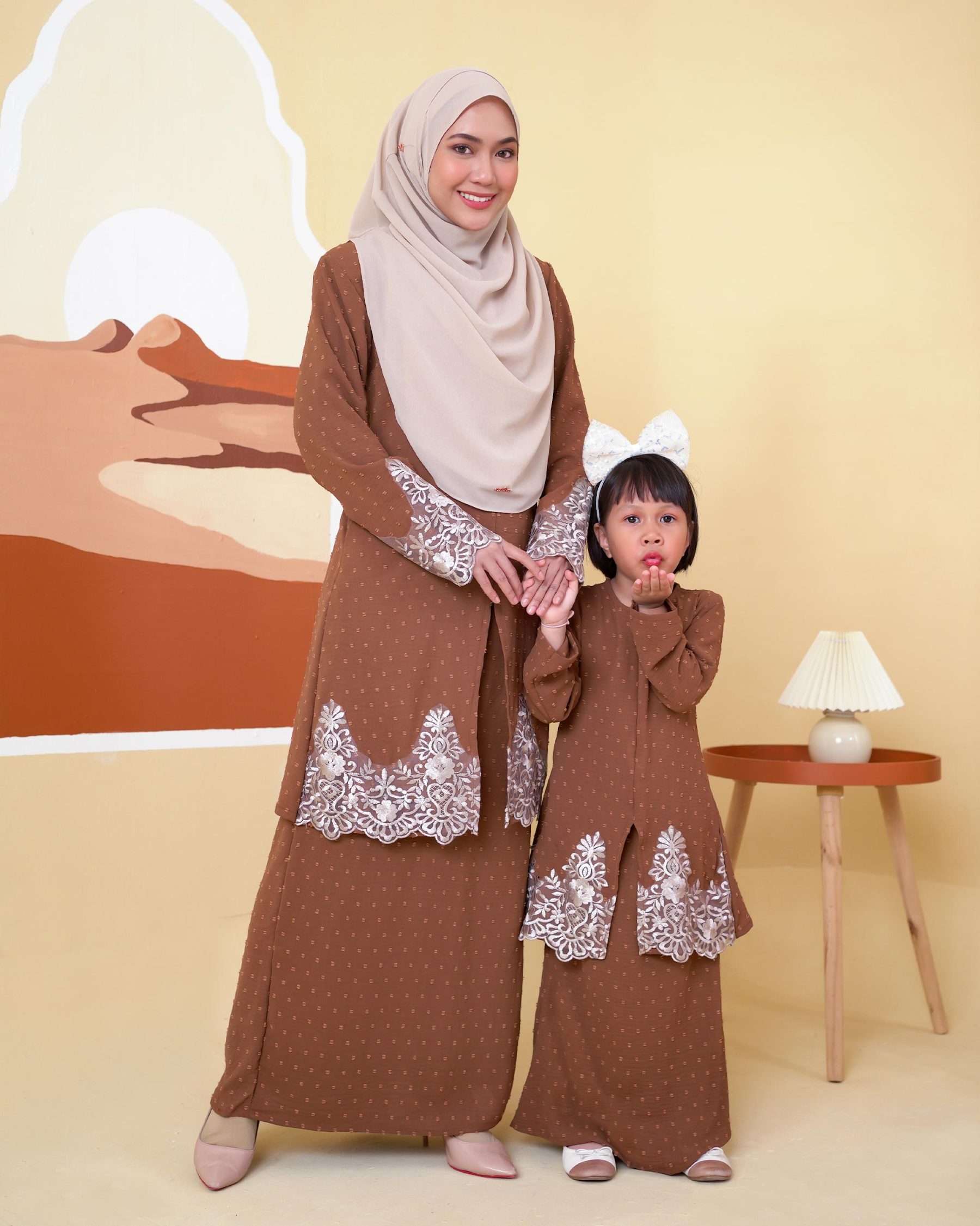 Baju Kebaya Lace Syawali Kids - Milo Brown