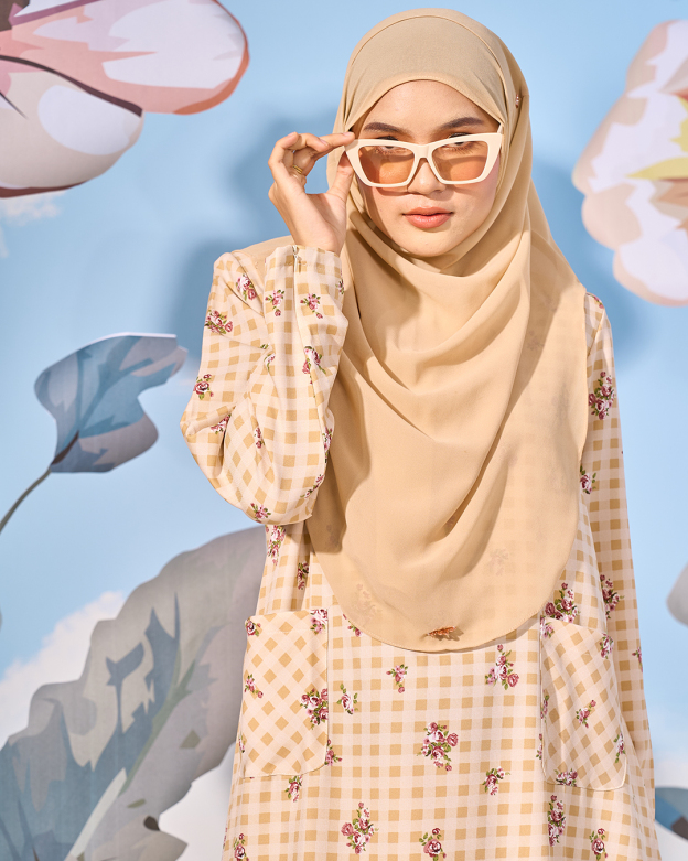 Baju Kurung Pahang Lameesha Laluna X MCC - Orange Peach