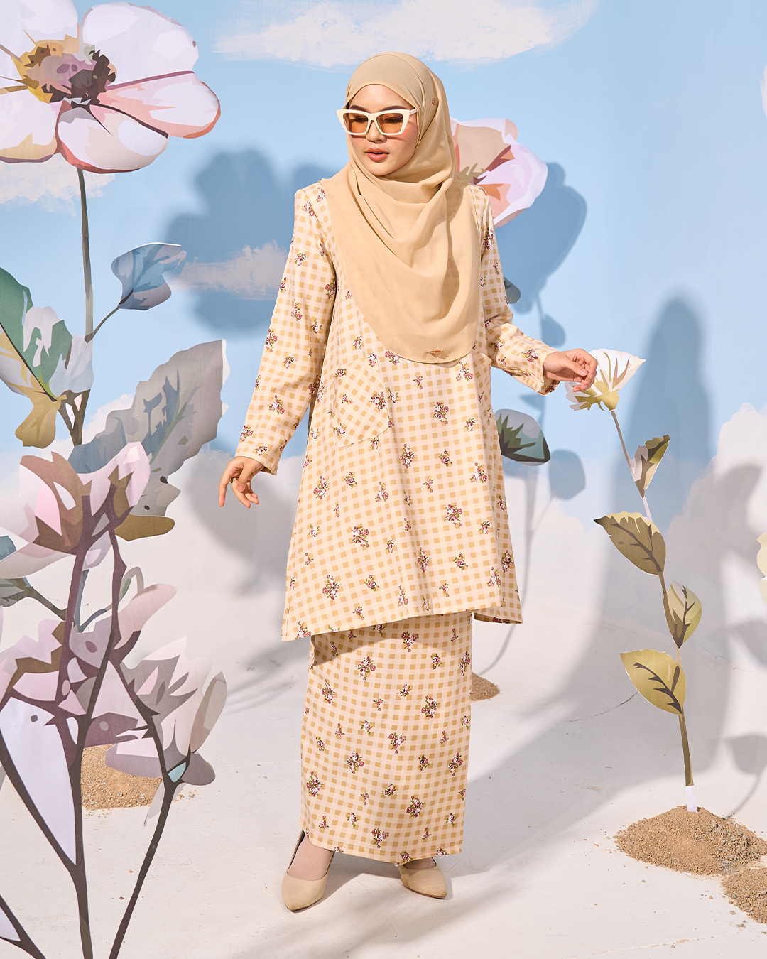 Baju Kurung Pahang Lameesha Laluna X MCC - Orange Peach