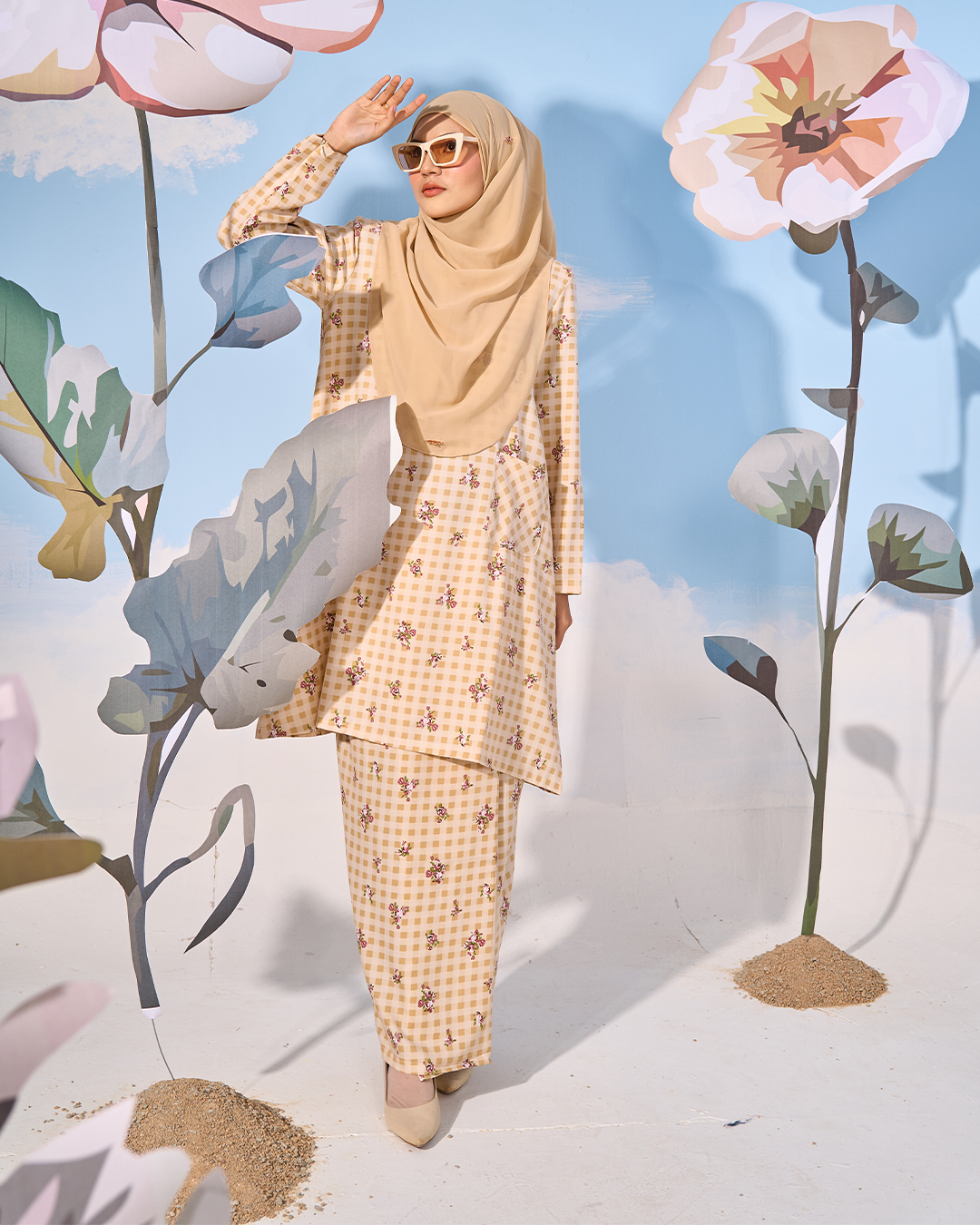 Baju Kurung Pahang Lameesha Laluna X MCC - Orange Peach