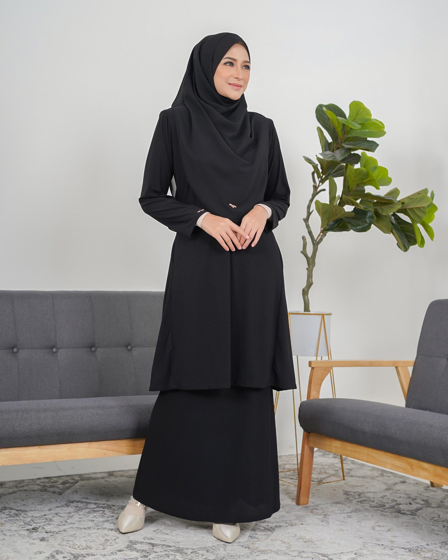 Baju Kurung Pahang Laura Plain 3.0 - Matte Black