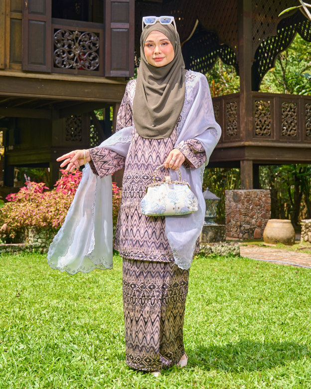 Baju Kurung Pahang Zainab