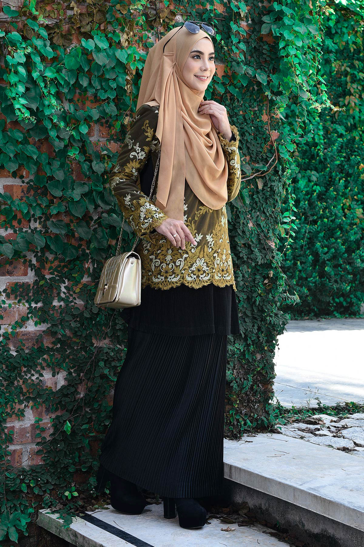 Baju Kurung Pleated Lace Victoire - Black Limo