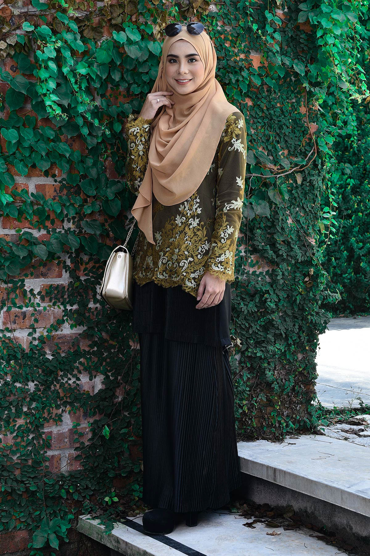 Baju Kurung Pleated Lace Victoire - Black Limo