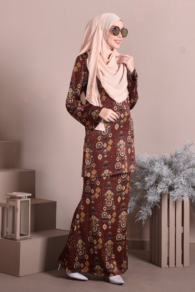 Baju Kurung Puteri Kedah Kayla - Wood Brown