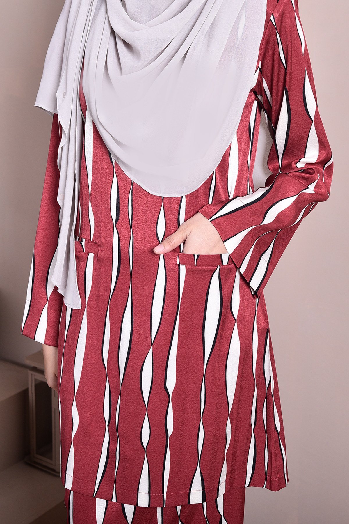 Baju Kurung Puteri Kedah Keisya - Red