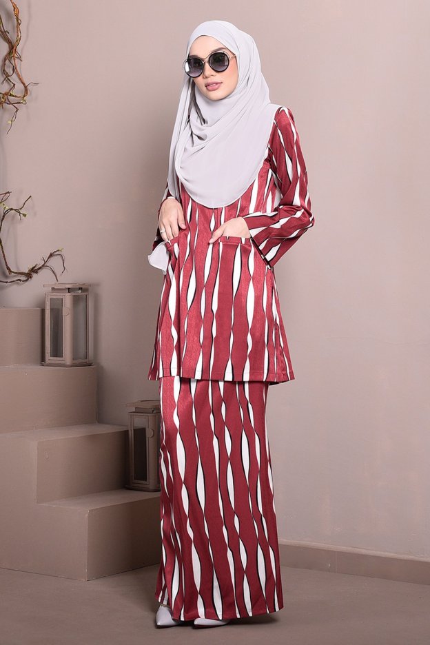 Baju Kurung Puteri Kedah Keisya - Red