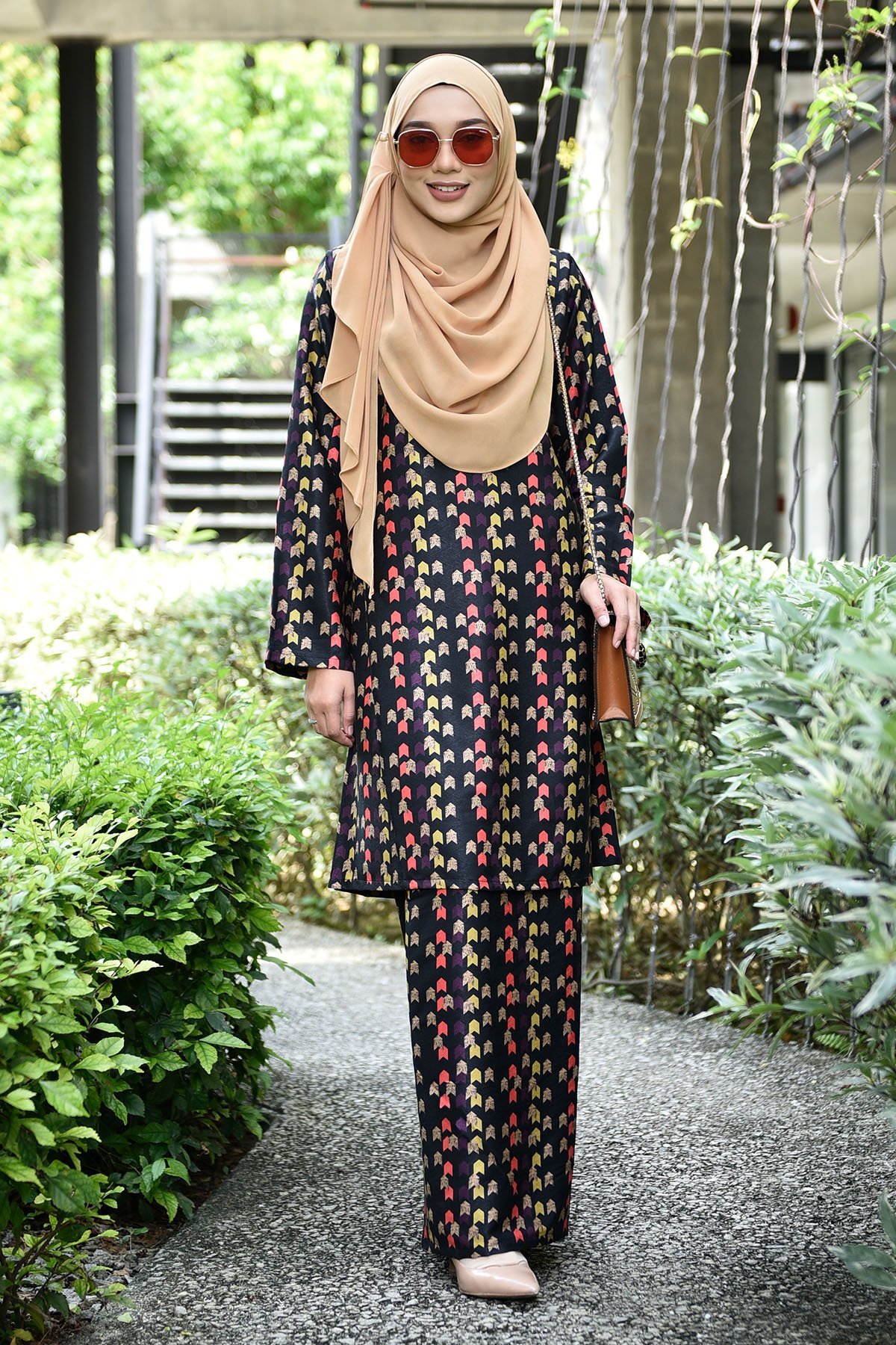 Baju Kurung Puteri Pahang - Geomatika Black