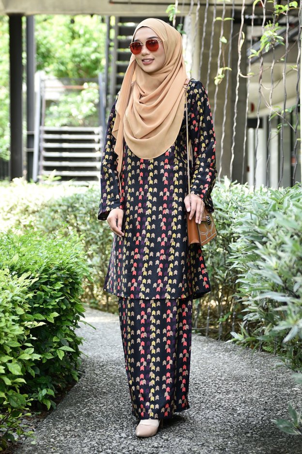 Baju Kurung Puteri Pahang - Geomatika Black