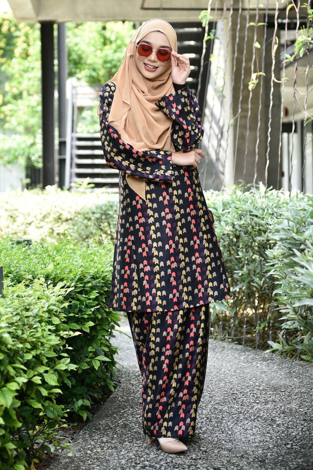 Baju Kurung Puteri Pahang - Geomatika Black