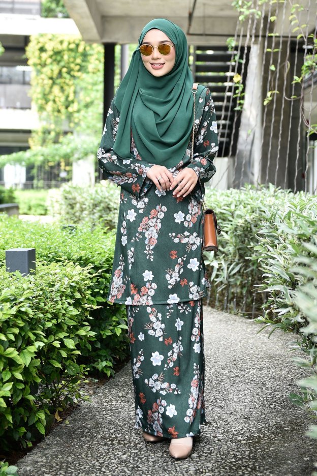 Baju Kurung Puteri Pahang - Spring Green