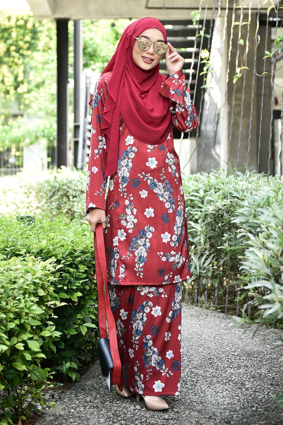 Baju Kurung Puteri Pahang - Spring Red