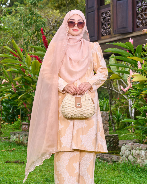 Baju Kurung Riau Lace Adiona