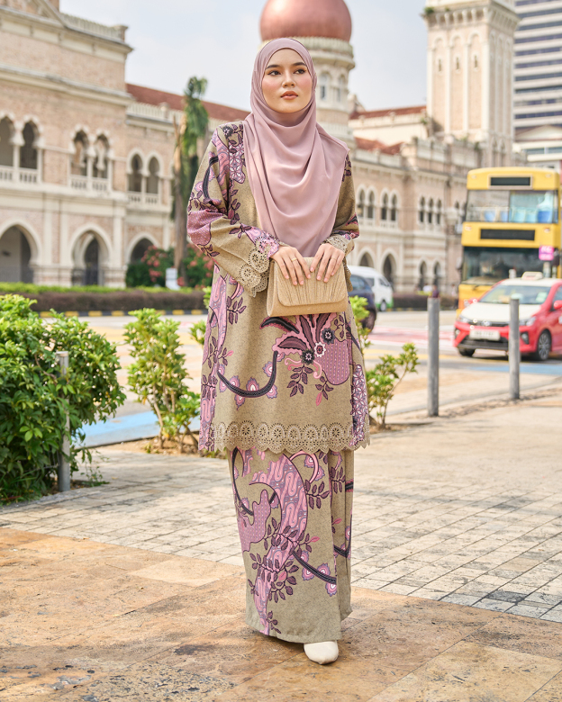 Baju Kurung Riau Batik Lasercut Haiza – Moss Army