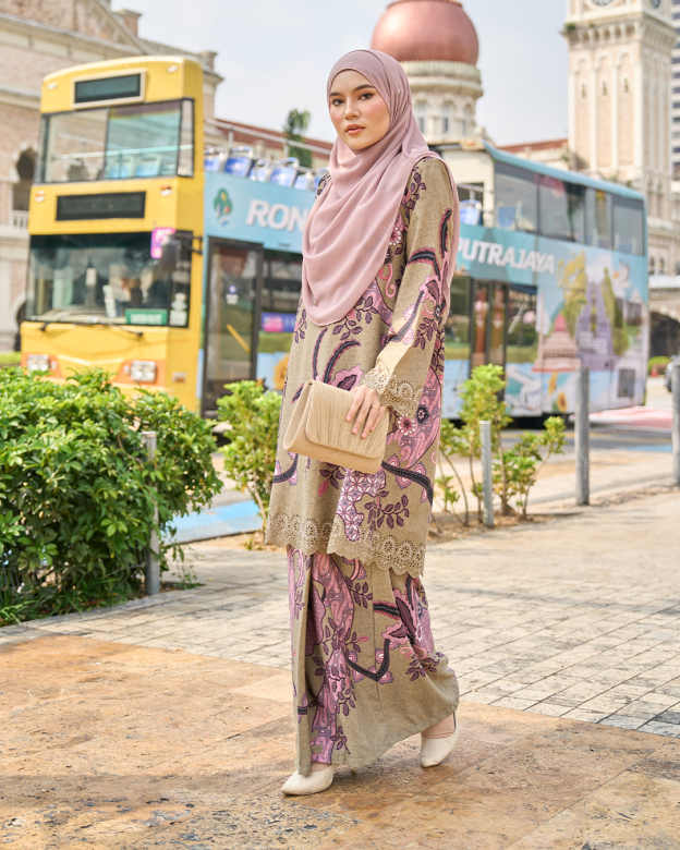 Baju Kurung Riau Batik Lasercut Haiza – Moss Army