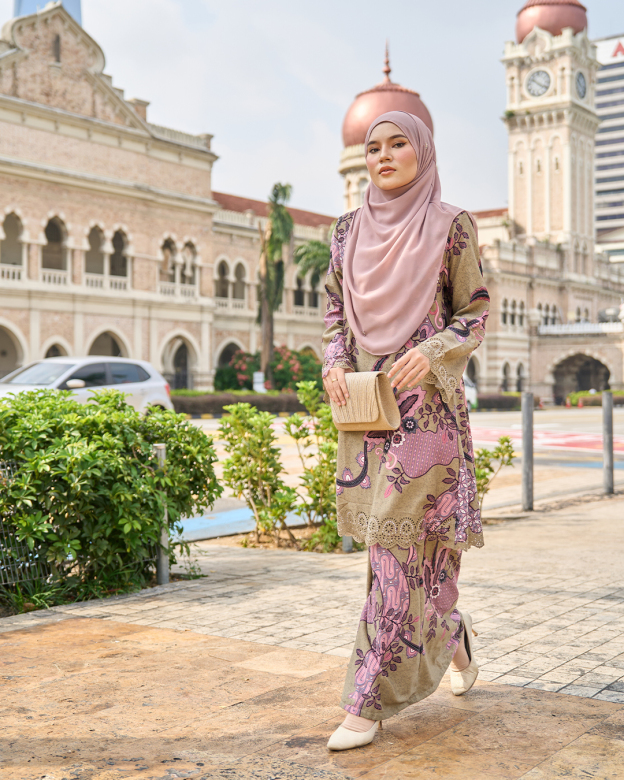 Baju Kurung Riau Batik Lasercut Haiza – Moss Army