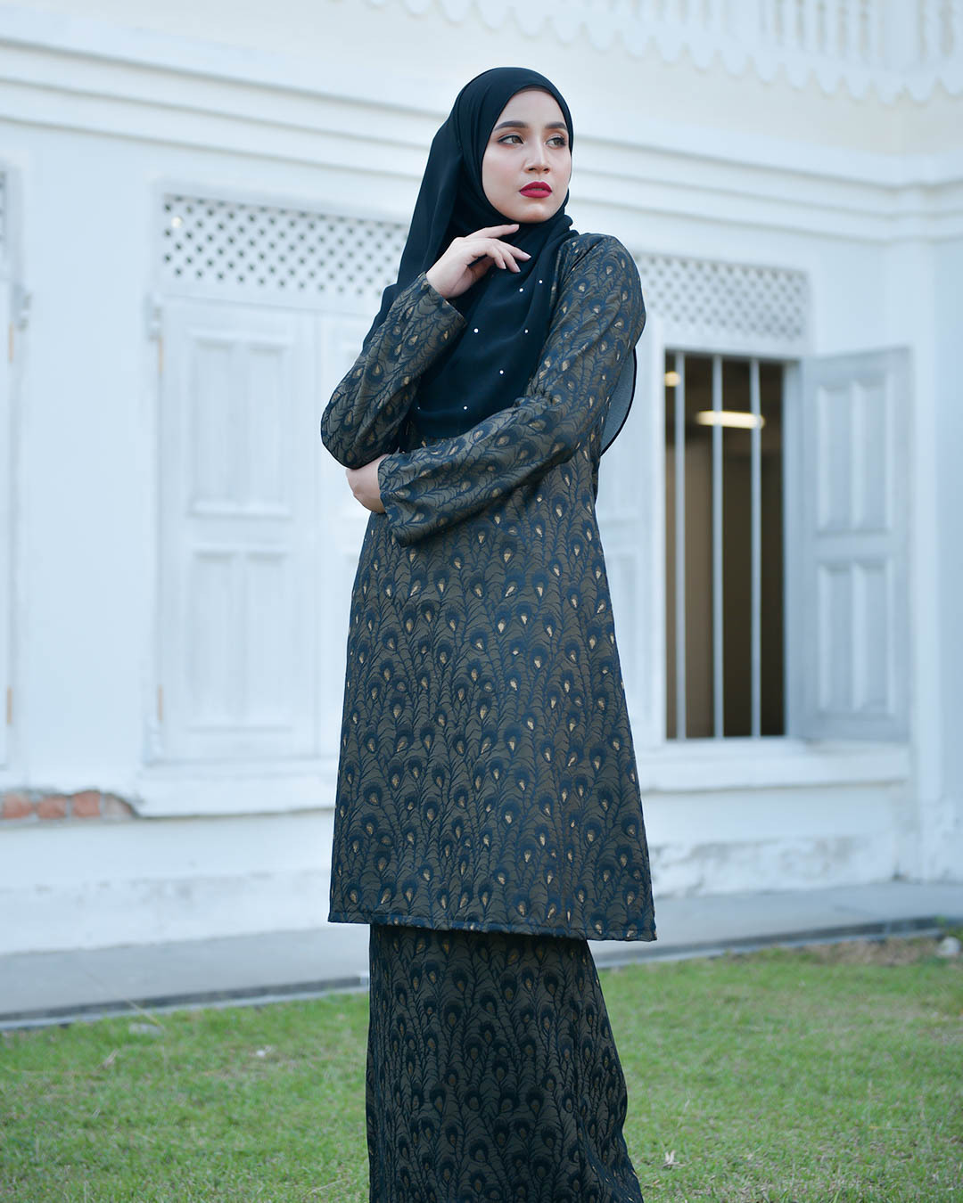 Baju Kurung Riau Lace Greece - Black Dust