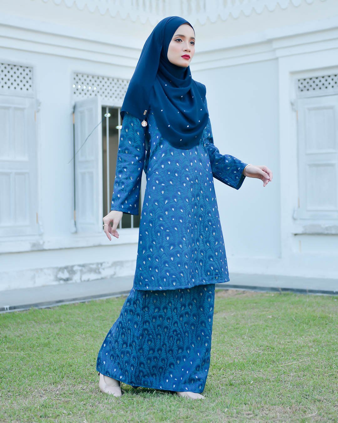 Baju Kurung Riau Lace Greece - Sea Blue