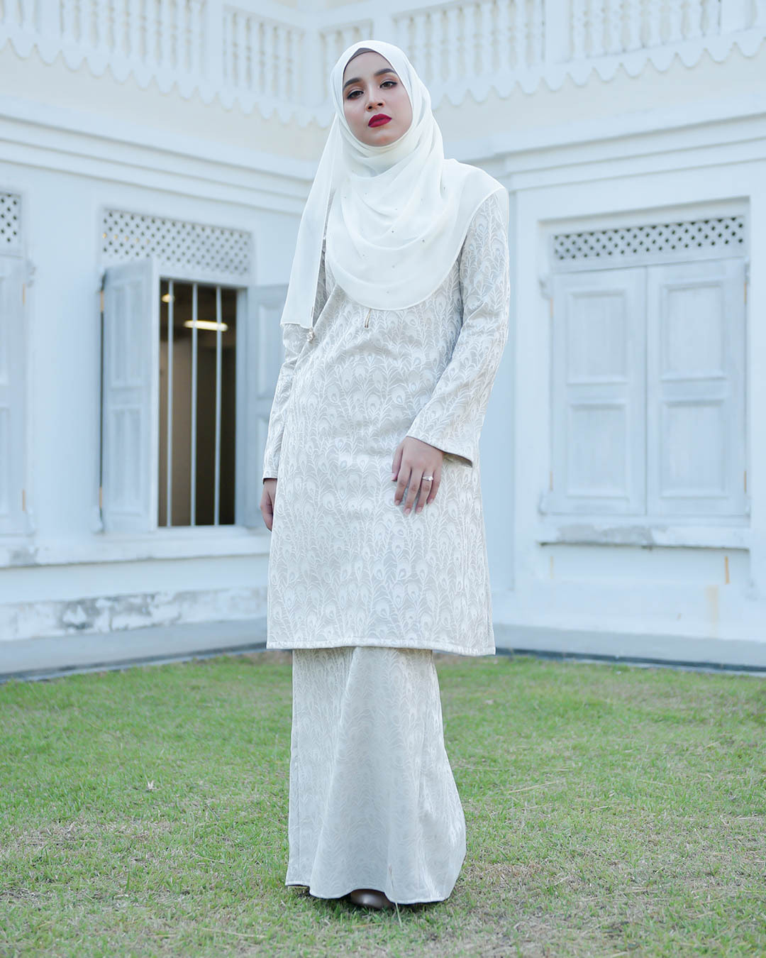 Baju Kurung Riau Lace Greece - White