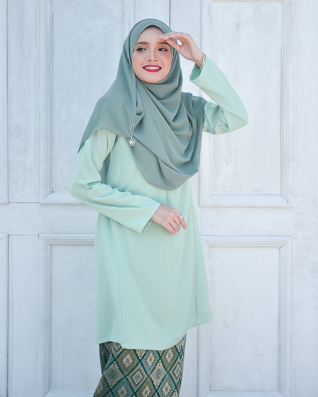Baju Kurung Riau Pahang Songket Azneem - Herbs Green