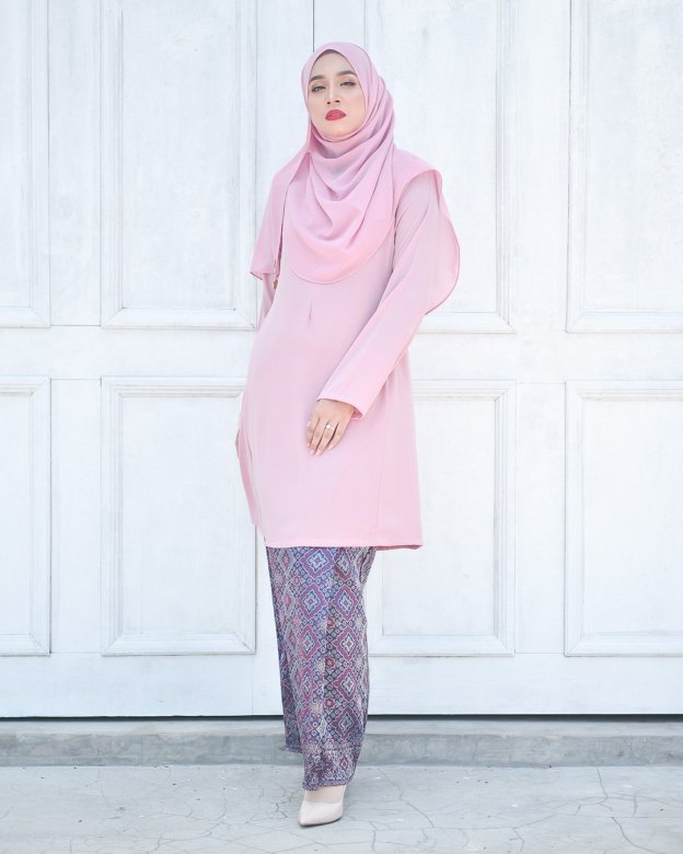 Baju Kurung Riau Pahang Songket Azneem - Petals Pink