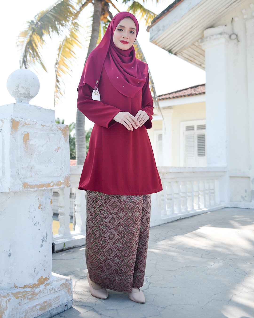 Baju Kurung Riau Pahang Songket Azneem - Rose Red