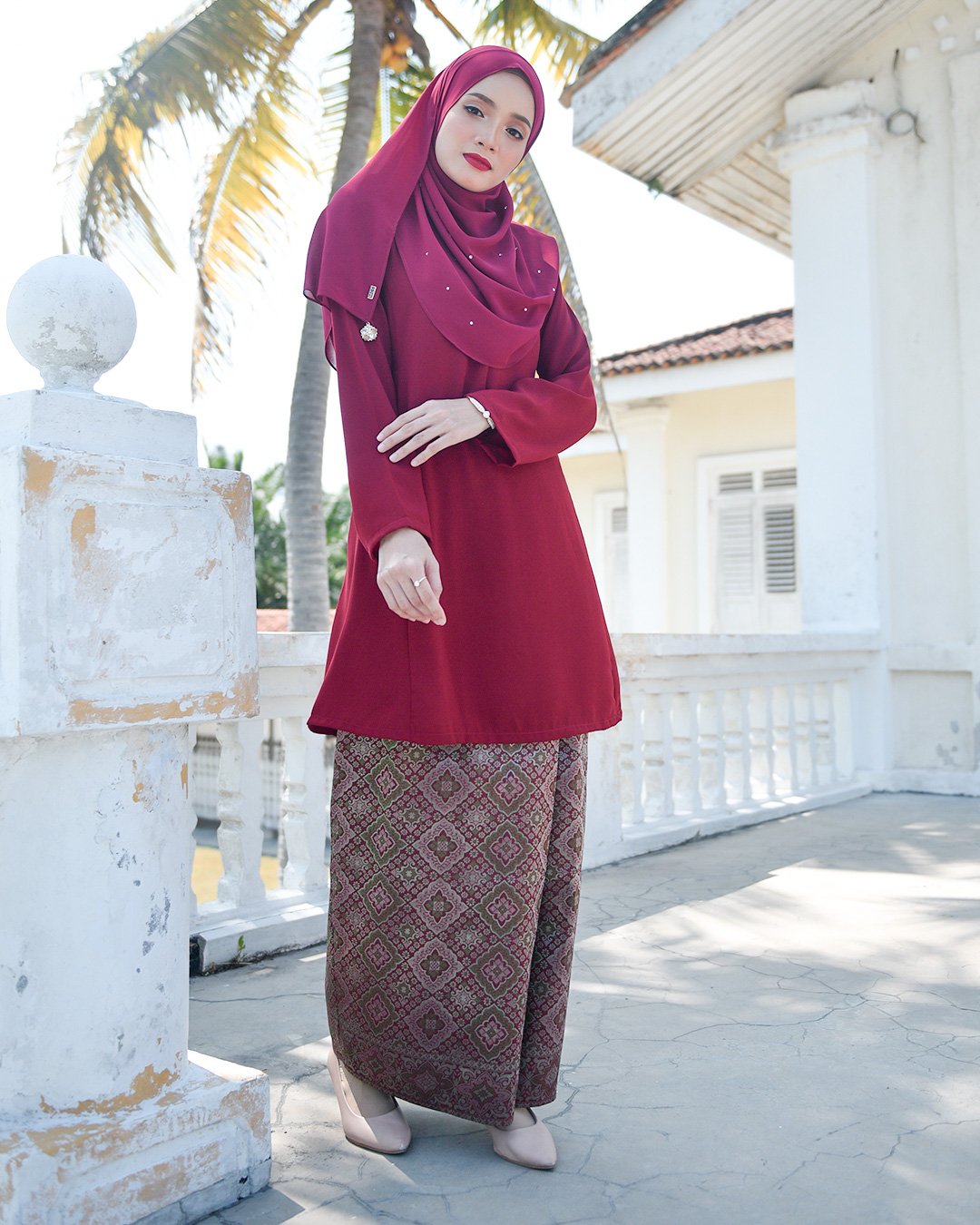Baju Kurung Riau Pahang Songket Azneem - Rose Red