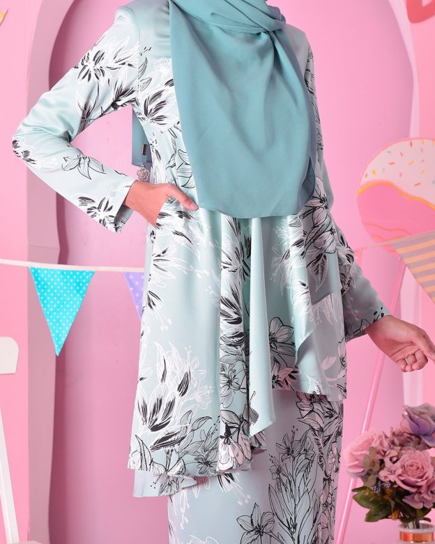 Baju Kurung Ruffle Aily - Tiffany Green