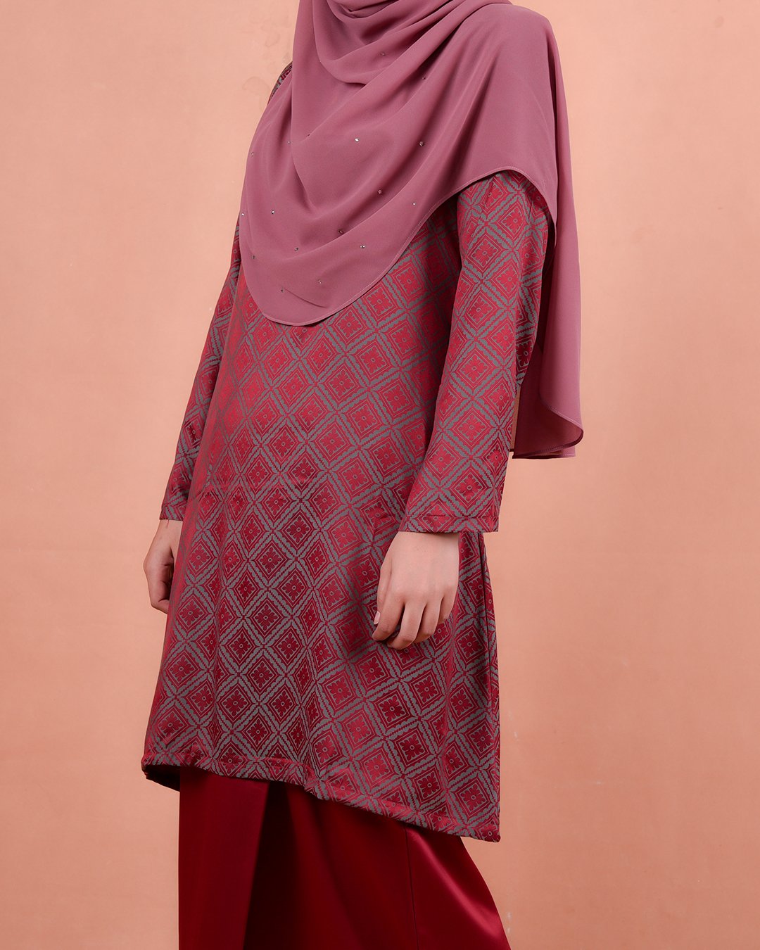 Baju Kurung Riau Songket Azmyn - Strawberry Red