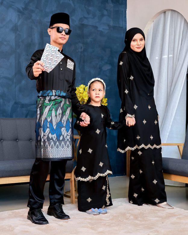 Baju Kurung Sulam Songket Tun Lestari - Cempaka Black