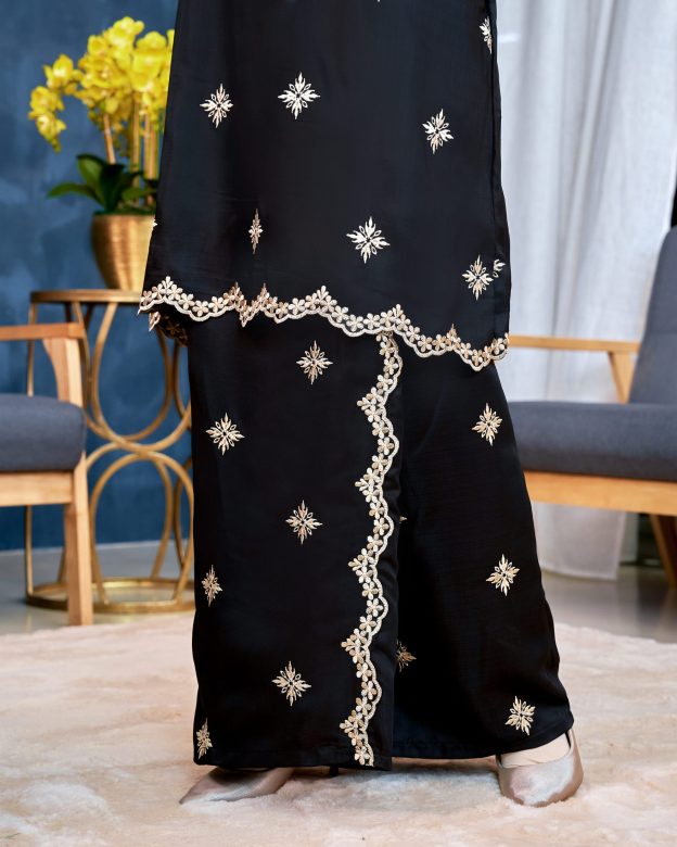 Baju Kurung Sulam Songket Tun Lestari - Cempaka Black