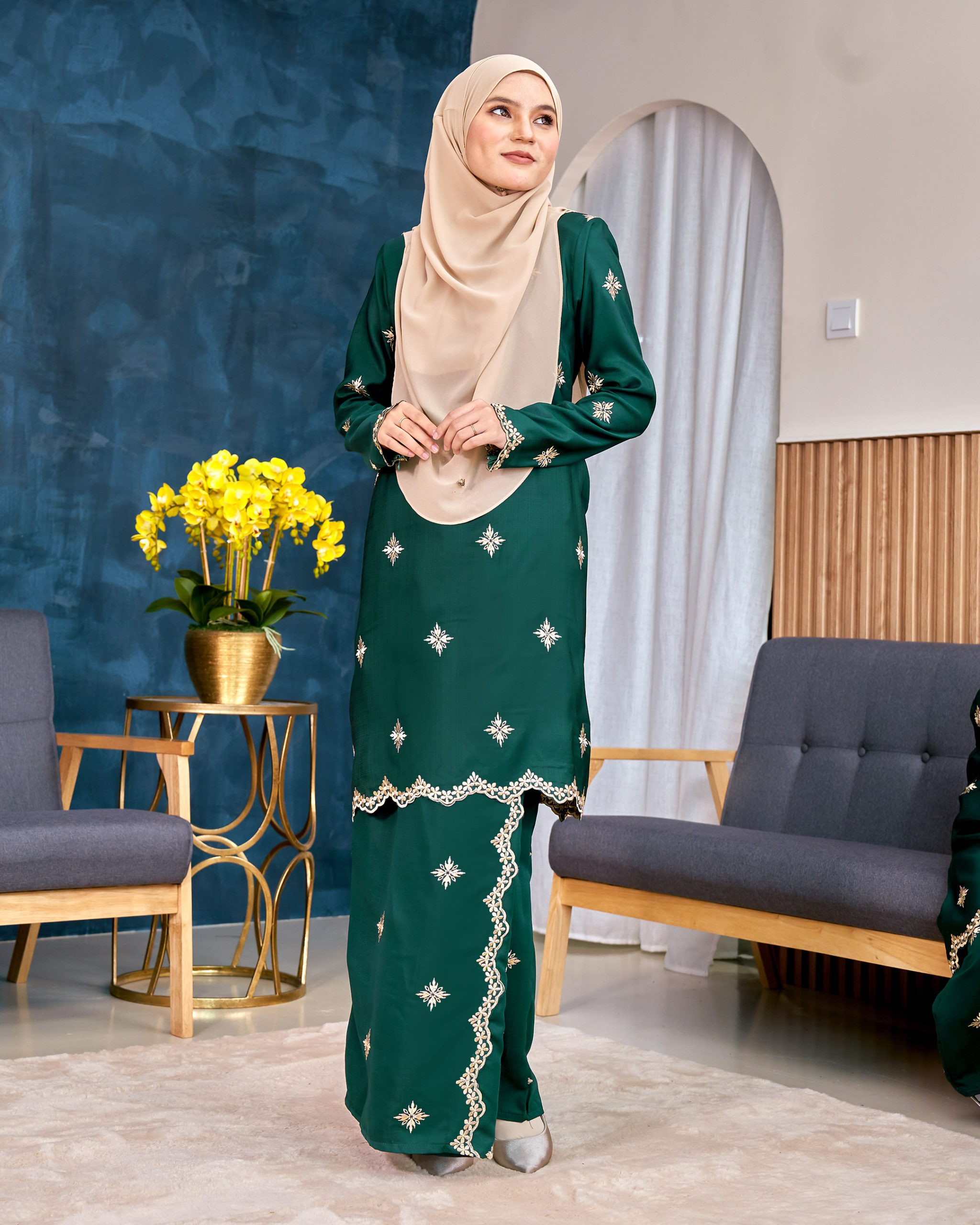 Baju Kurung Sulam Songket Tun Lestari - Cempaka Green