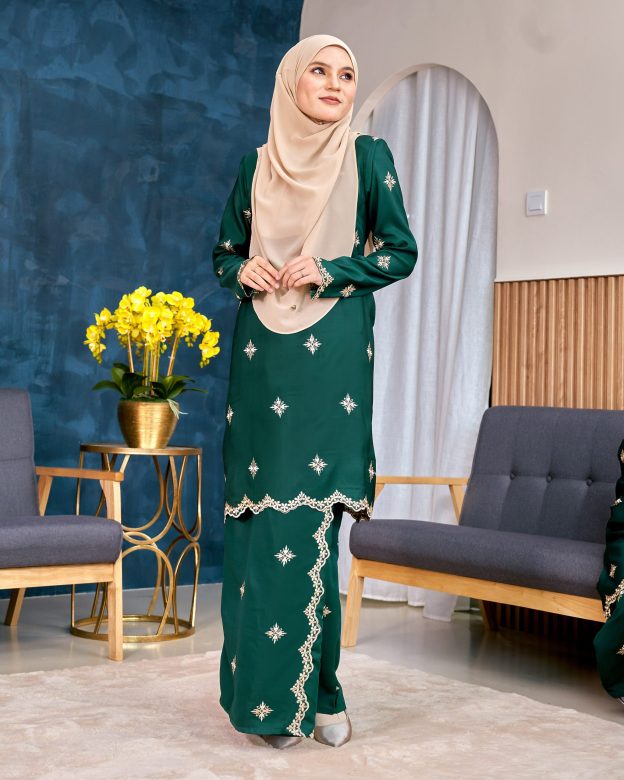 Baju Kurung Sulam Songket Tun Lestari - Cempaka Green