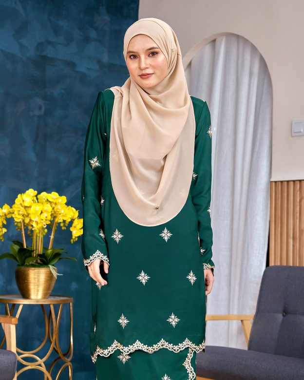 Baju Kurung Sulam Songket Tun Lestari - Cempaka Green