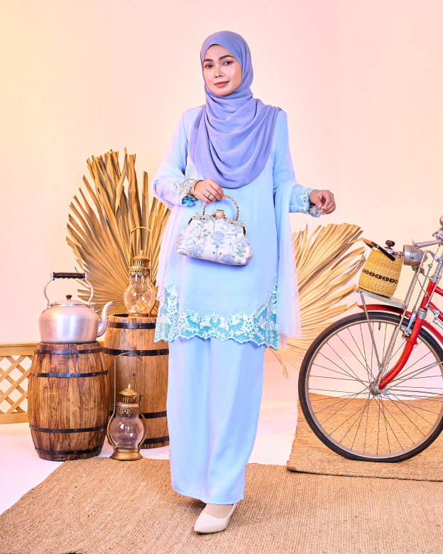 Baju Kurung Sulam Diamante Arawinda
