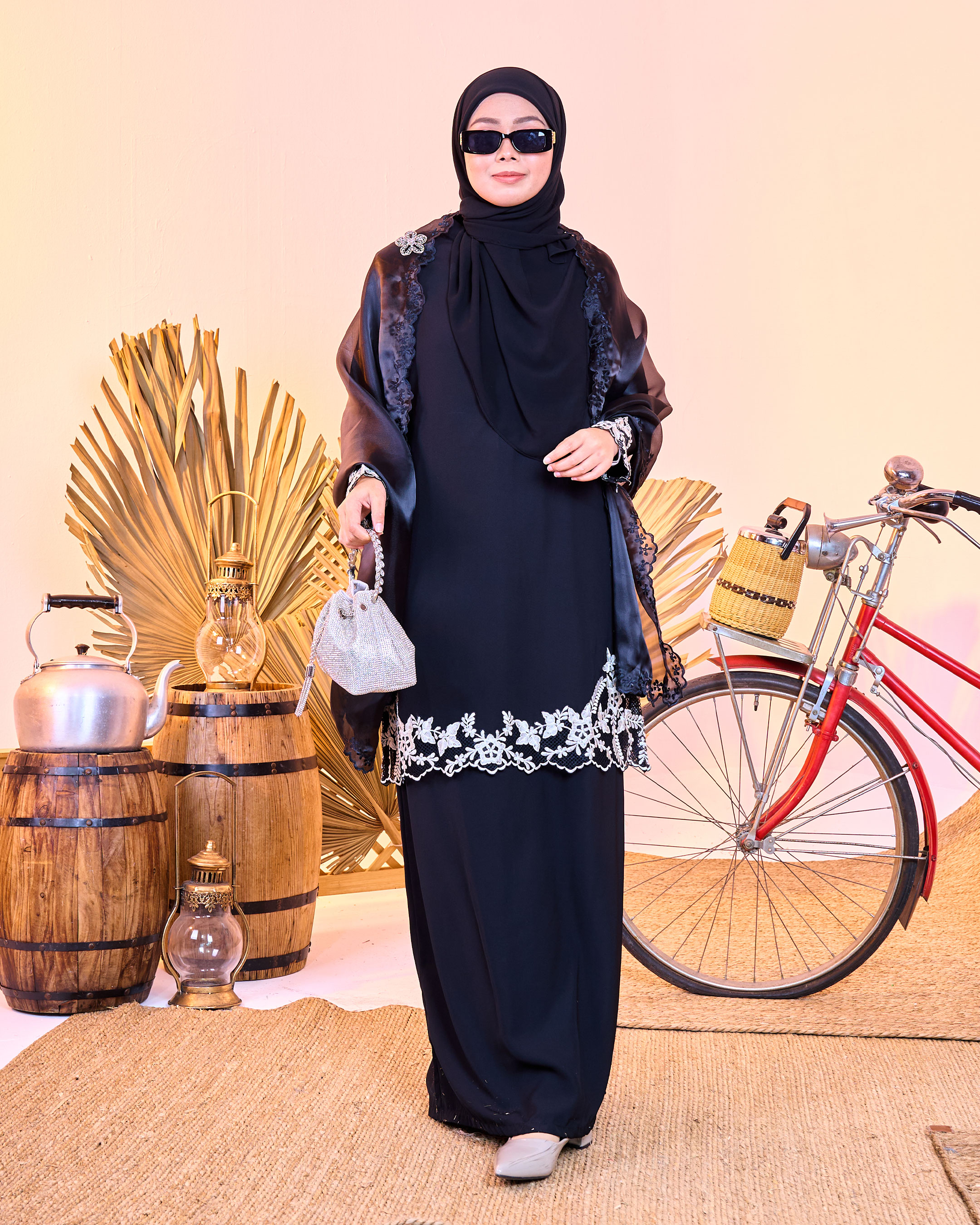 Baju Kurung Sulam Diamante Arawinda