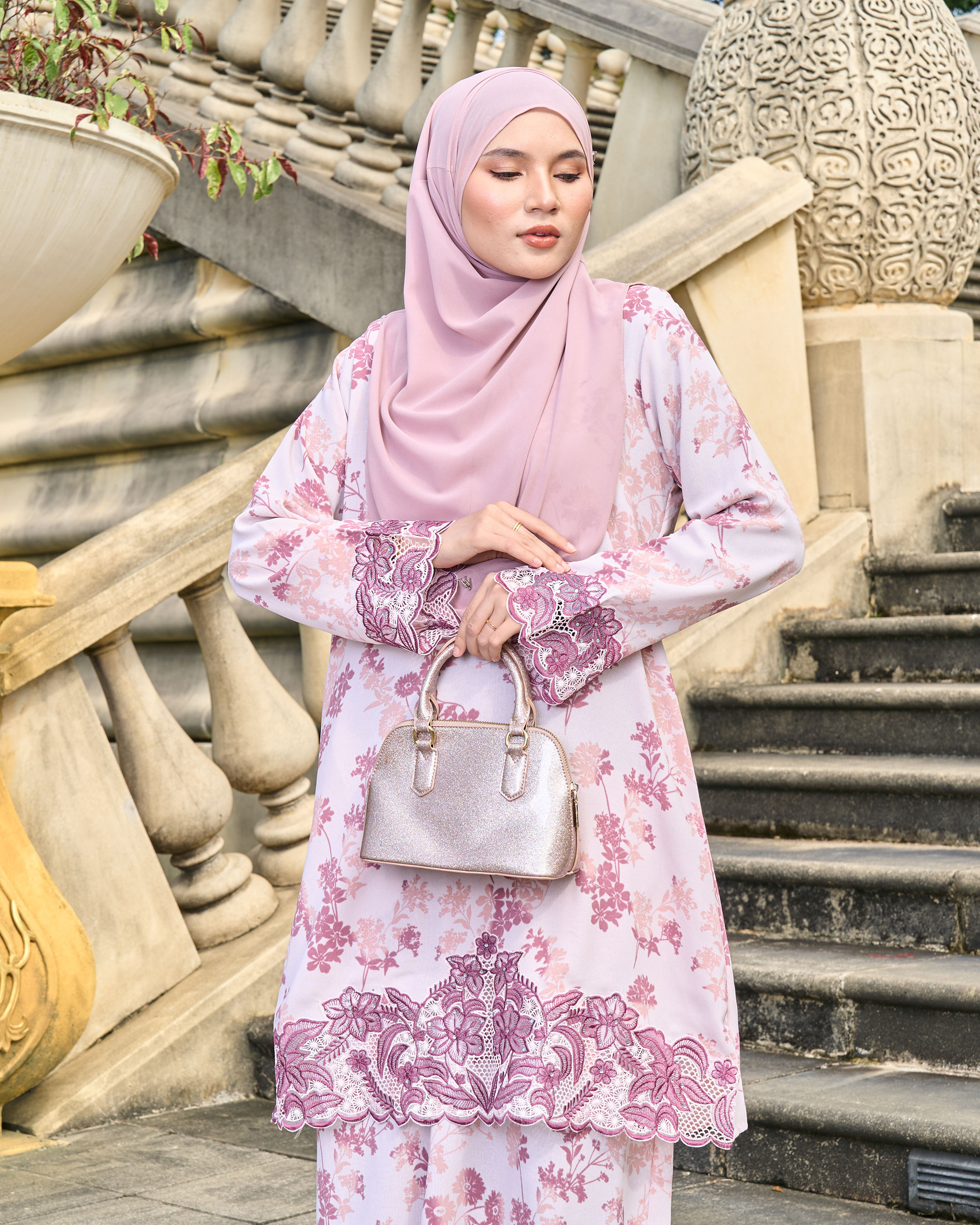 Baju Kurung Sulam Lace Aylin