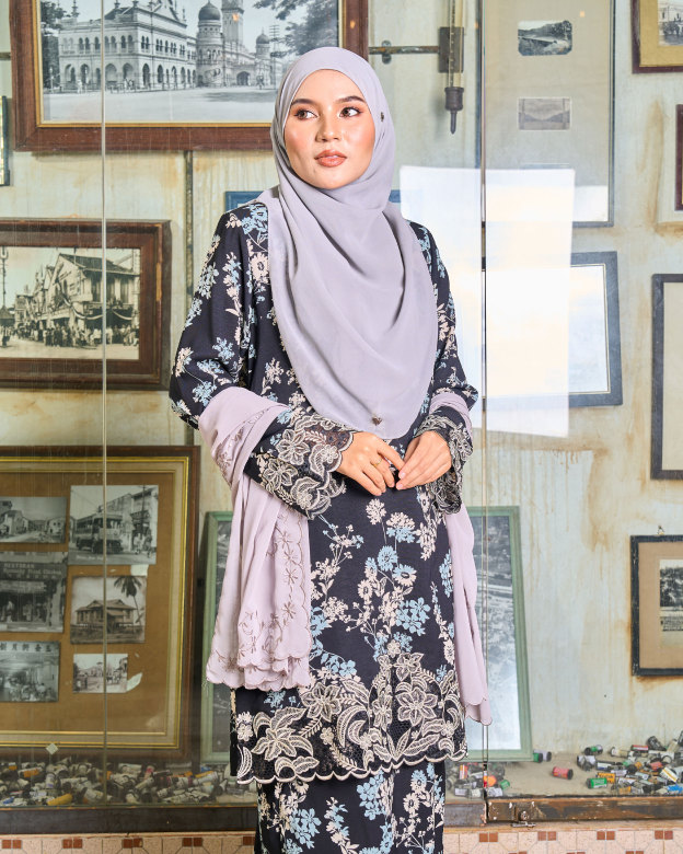 Baju Kurung Sulam Lace Aylin