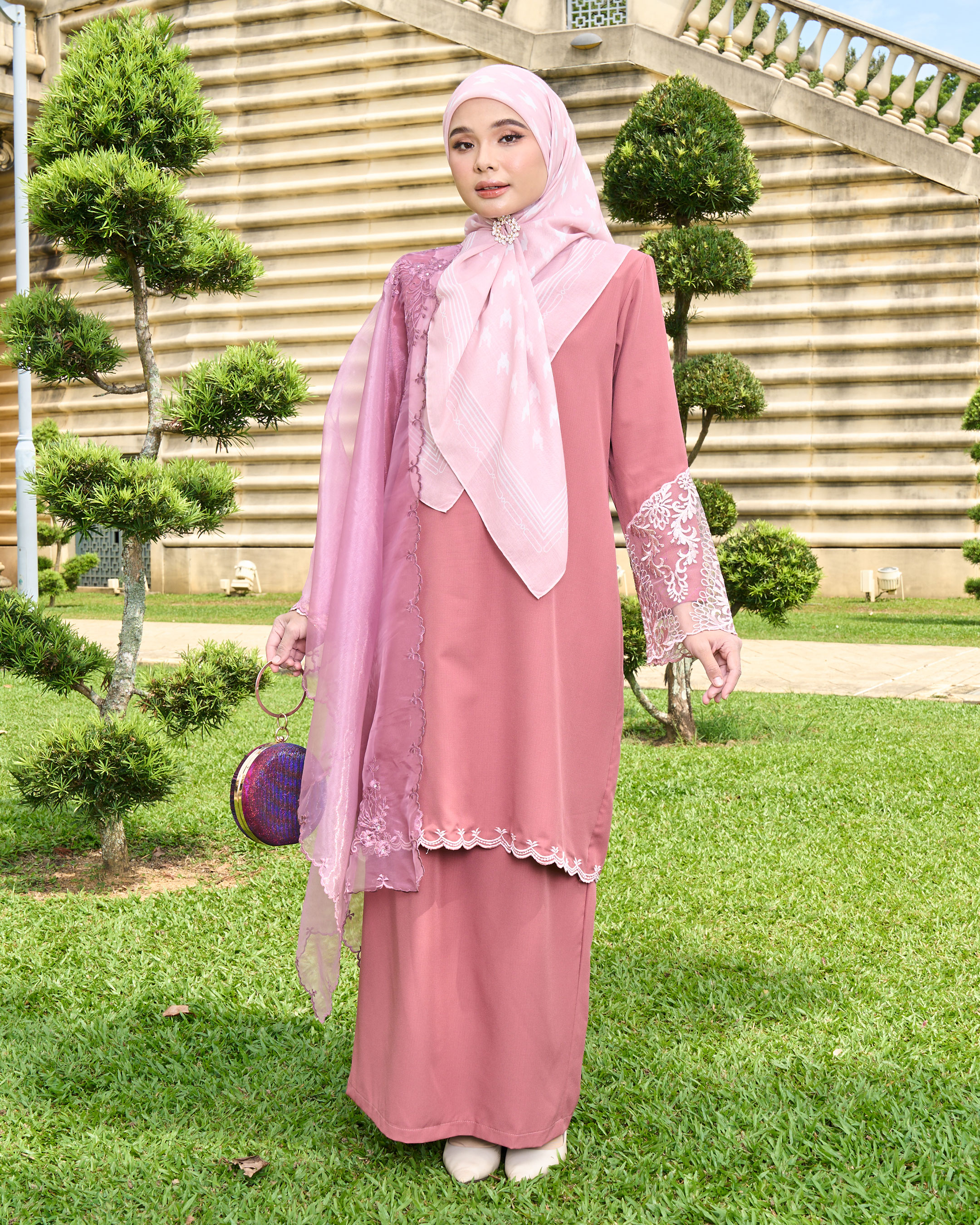 Baju Kurung Sulam Lace Ember