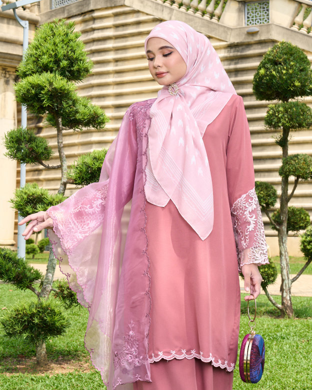 Baju Kurung Sulam Lace Ember