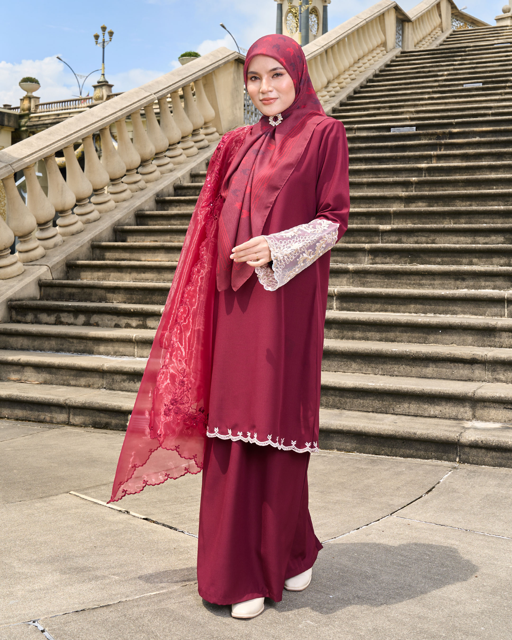 Baju Kurung Sulam Lace Ember