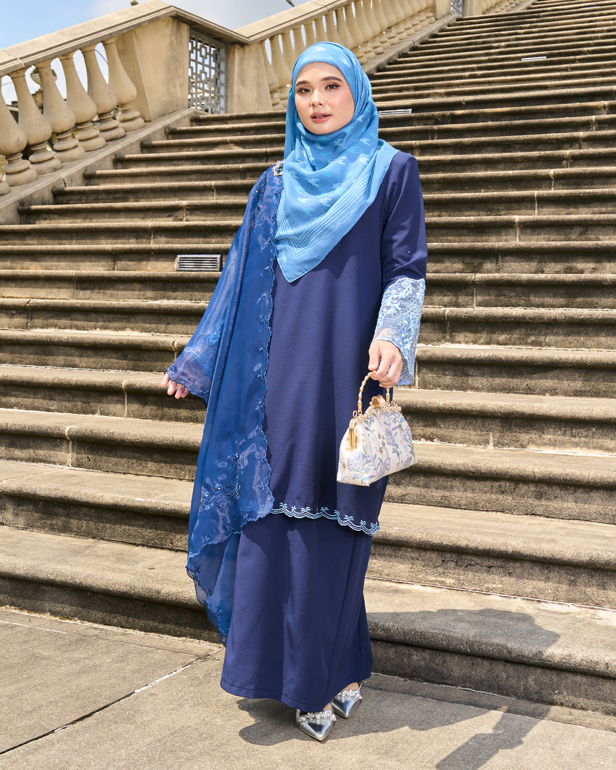 Baju Kurung Sulam Lace Ember
