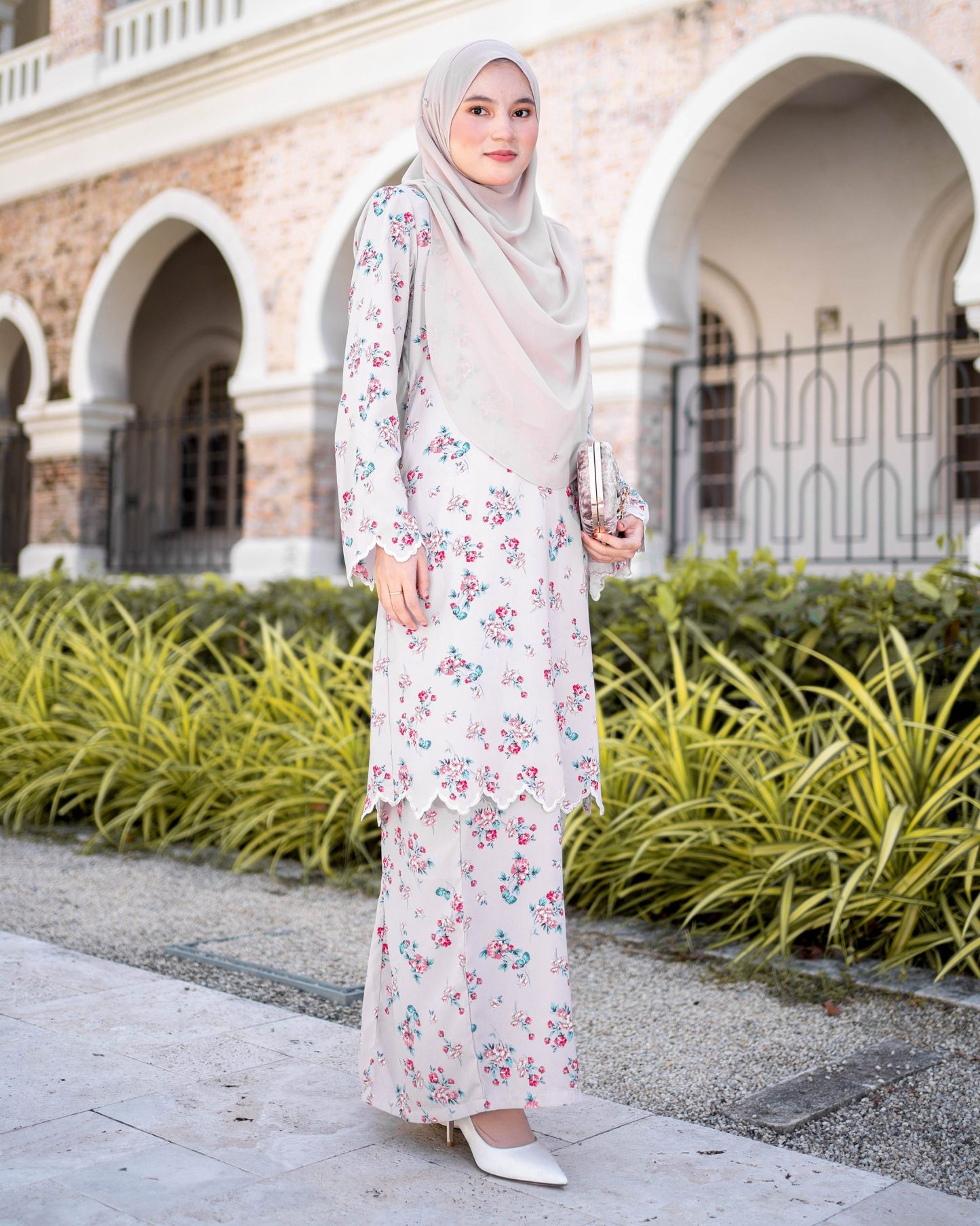 Baju Kurung Sulam Lahina Laluna X MCC - Greyish Nude